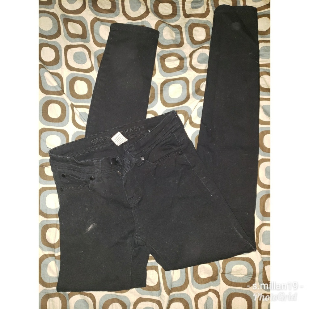 Black skinny jeans